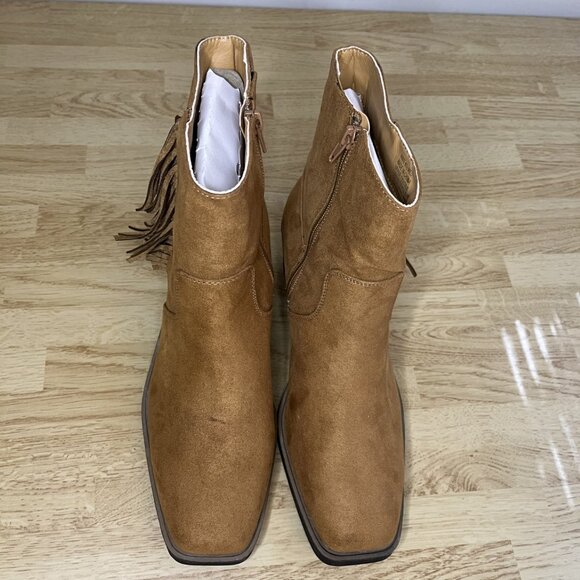 NWT Fringe Booties Ankle Boots Suede Size 9.5 **(Read description) - Picture 4 of 8
